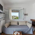 Lotos House - Unique Seaview Daire
